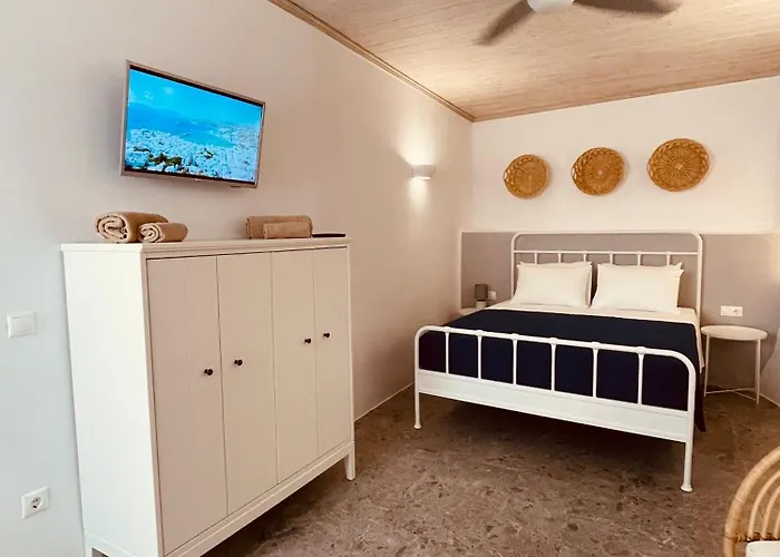 Casa Di Manto Traditional